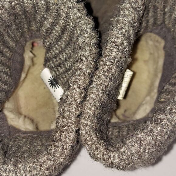 UGG Saela Rib-Knit Suede Boots Sz 2 - Picture 6 of 9